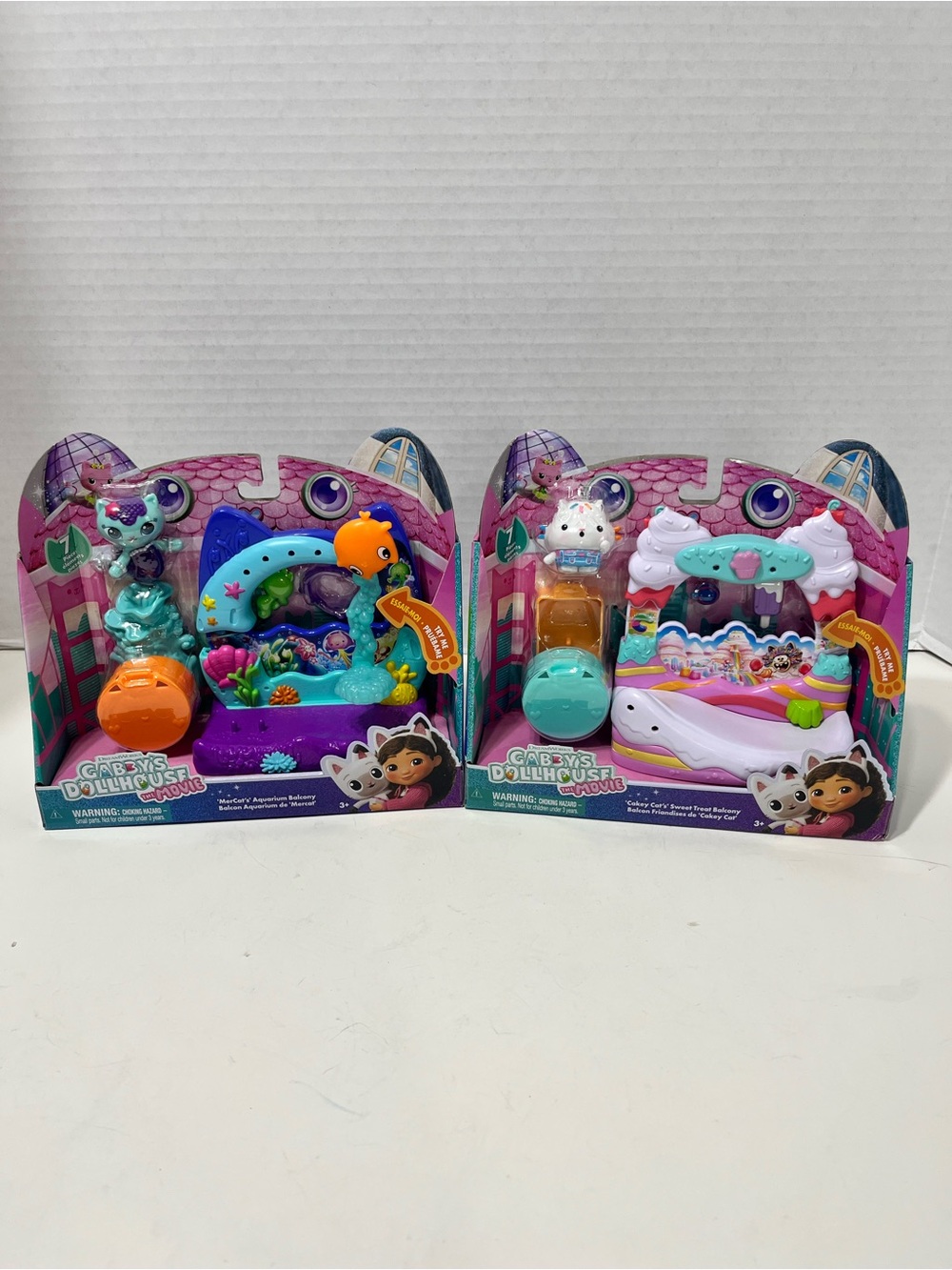 GABBYβS Dollhouse Mercats aquarium balcony and cakey cats sweet treat balcony